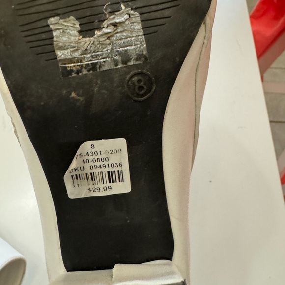 Woman’s size 8 white western style block heel boots 👢 - Picture 8 of 12